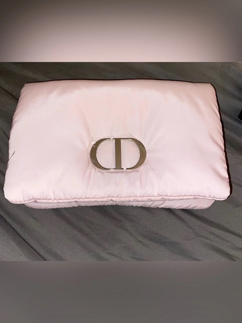 Dior Beauty✨🤍🩷 GWP Light Pink Cosmetic Pouch with Silver CD Logo